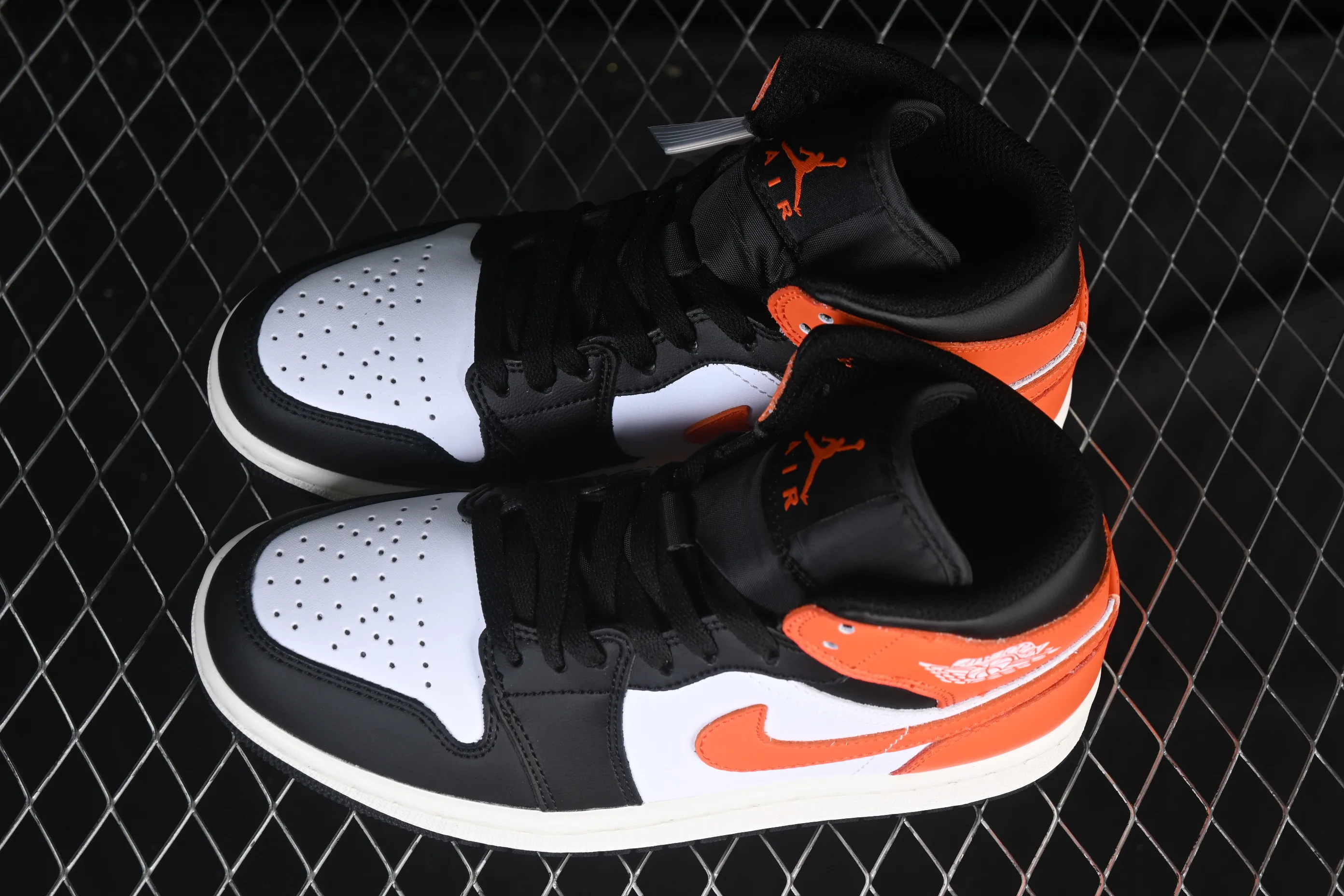 All categories Air Jordan Jordan series basketball shoes Air Jordan 1 Mid Air Jordan 1 Mid AJ1 Joe 1 black and white orange mid-top cultural and casual sneakers DQ8426-801